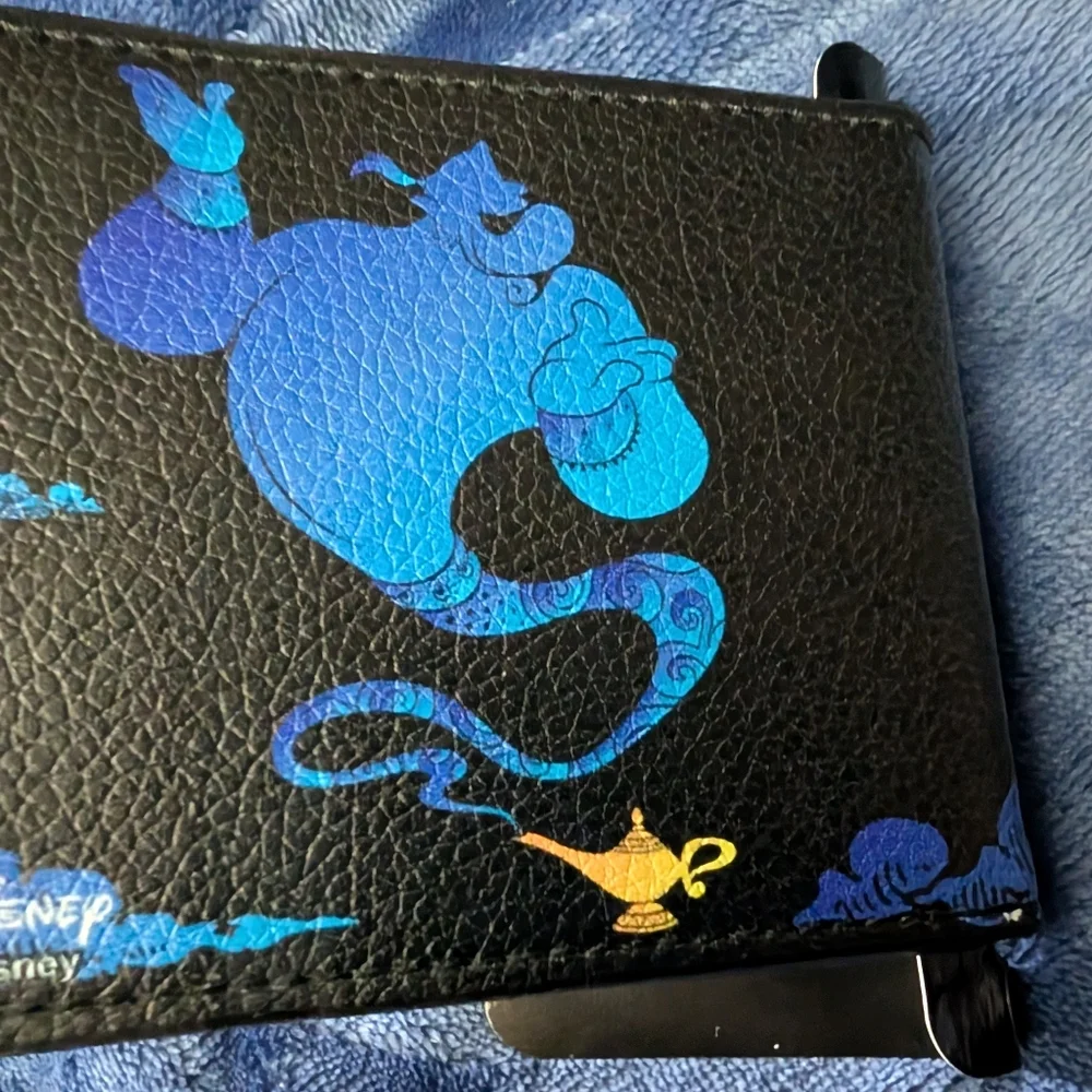 MENS DISNEY BUCKLE DOWN Aladdin Genie  WALLET